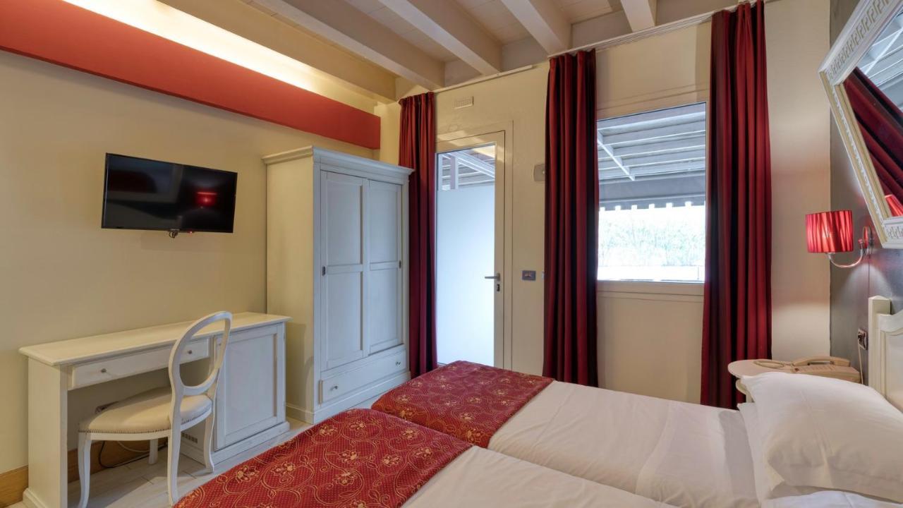 Hotel Fiera Di Бреша Екстериор снимка