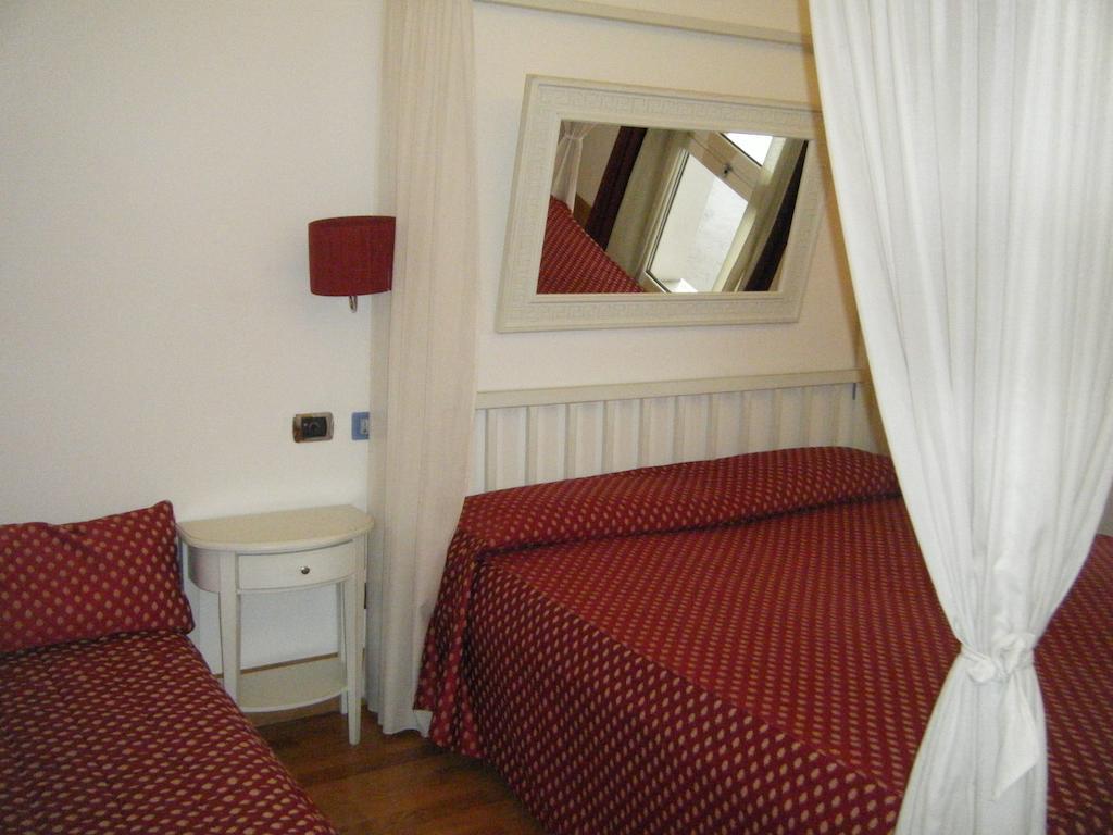 Hotel Fiera Di Бреша Екстериор снимка