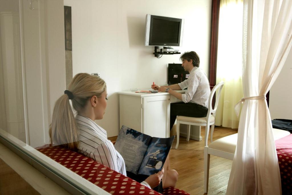 Hotel Fiera Di Бреша Екстериор снимка